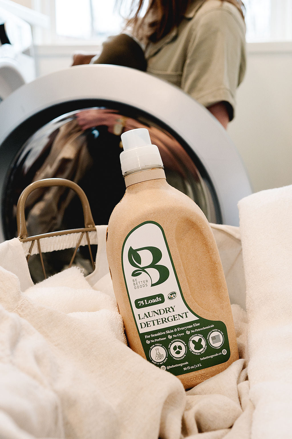 Ultra-concentrated, non-toxic laundry detergent in eco-friendly, plastic-reducing packaging. 